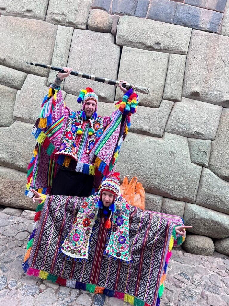 Zakup poncza w Peru najlepiej zrobić w Cusco
