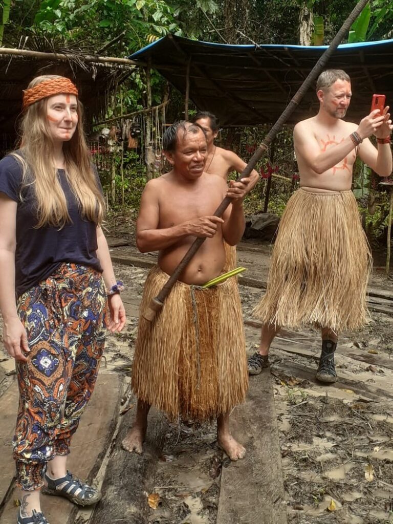 Z wizytą wśród dzikich plemion nad Amazonką