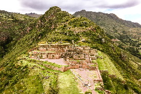Inkaskie ruiny Choquequirao podobne do Machu Picchu